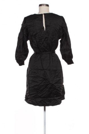 Ruha Selected Femme, Méret M, Szín Fekete, Ár 5 019 Ft