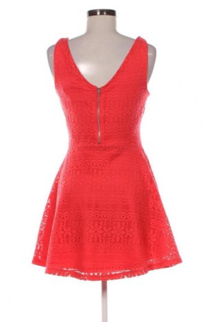 Šaty  Sinsay, Velikost M, Barva Červená, Cena  899,00 Kč
