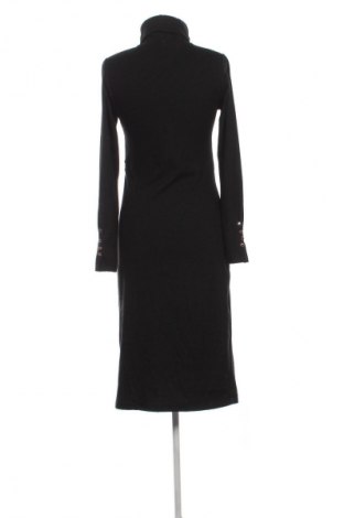 Рокля Sinsay, Размер M, Цвят Черен, Цена 19,95 €