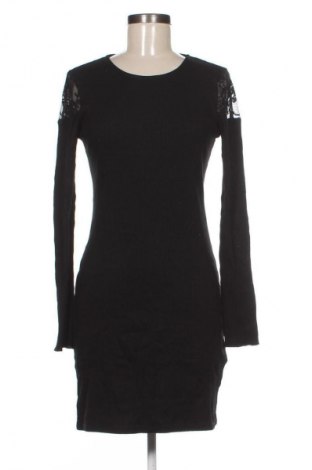 Рокля Sinsay, Размер L, Цвят Черен, Цена 7,15 €