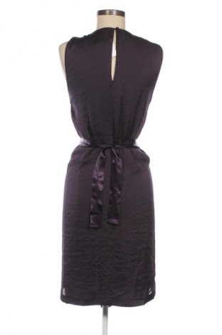 Šaty  Sisley, Velikost M, Barva Fialová, Cena  1 190,00 Kč