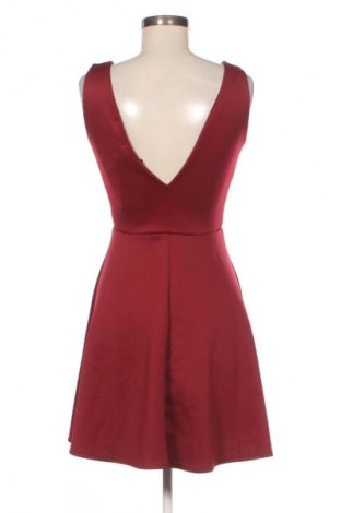 Šaty  Sisters Point, Velikost M, Barva Červená, Cena  1 566,00 Kč