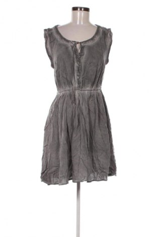 Kleid Stitch & Soul, Größe M, Farbe Grau, Preis € 20,00