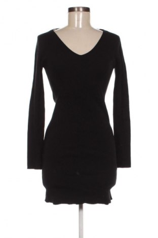Kleid Stradivarius, Größe M, Farbe Schwarz, Preis € 19,95