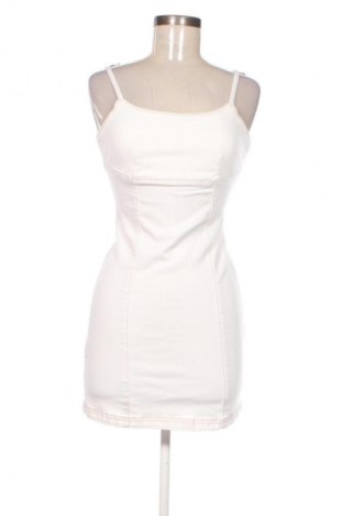 Kleid Stradivarius, Größe S, Farbe Weiß, Preis 31,73 €