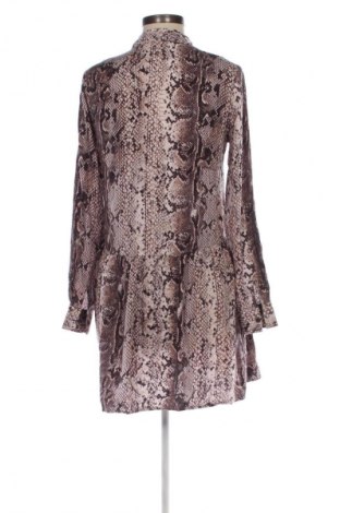 Рокля Stradivarius, Размер S, Цвят Многоцветен, Цена 24,55 €