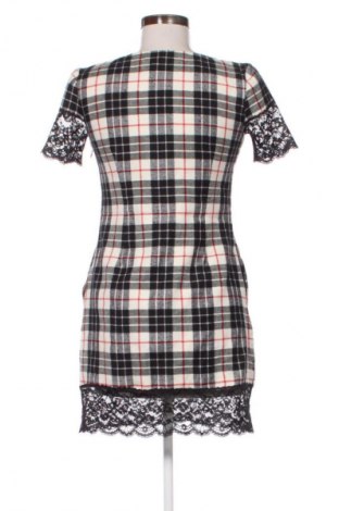 Рокля TWINSET, Размер M, Цвят Многоцветен, Цена 84,00 €