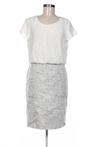 Kleid Taifun, Größe M, Farbe Mehrfarbig, Preis € 28,99