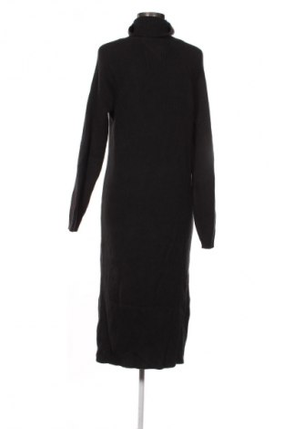 Šaty  Tommy Jeans, Velikost XL, Barva Šedá, Cena  1 379,00 Kč