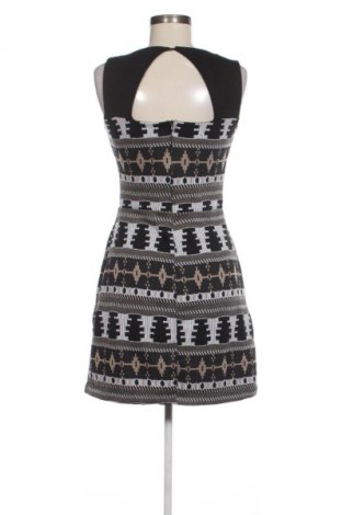 Φόρεμα Trucco, Μέγεθος M, Χρώμα Πολύχρωμο, Τιμή 20,00 €