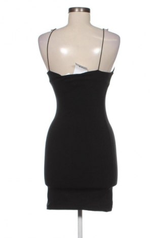 Рокля Zara, Размер XS, Цвят Черен, Цена 31,70 €