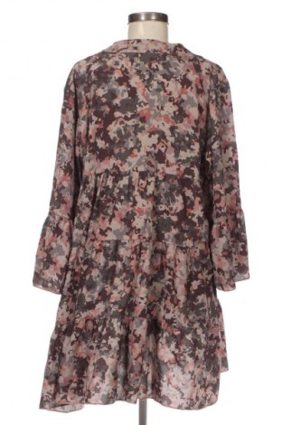 Рокля Unbranded, Размер XL, Цвят Многоцветен, Цена 13,29 €