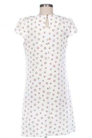 Ruha Unbranded, Méret M, Szín Fehér, Ár 8 237 Ft