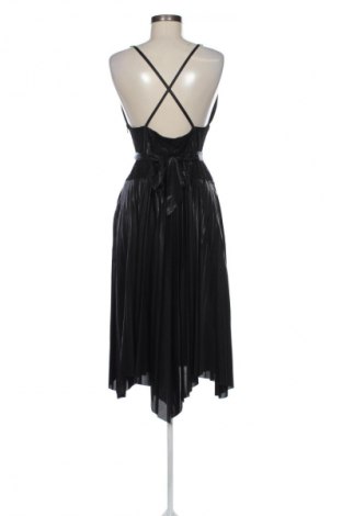 Ruha Unbranded, Méret M, Szín Fekete, Ár 19 665 Ft