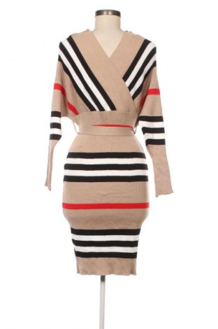 Ruha Unbranded, Méret M, Szín Sokszínű, Ár 6 269 Ft