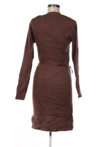 Kleid VILA, Größe M, Farbe Braun, Preis € 11,99