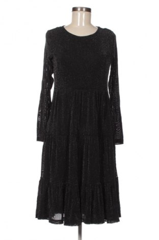 Ruha VILA, Méret M, Szín Fekete, Ár 4 529 Ft