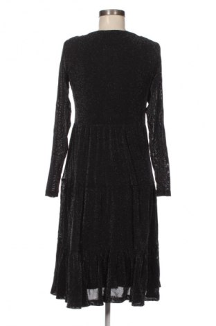 Ruha VILA, Méret M, Szín Fekete, Ár 4 529 Ft