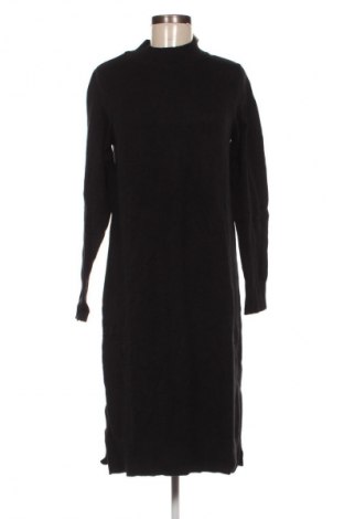 Ruha VILA, Méret M, Szín Fekete, Ár 12 189 Ft