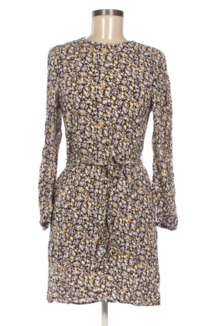 Kleid VILA, Größe M, Farbe Mehrfarbig, Preis € 13,79