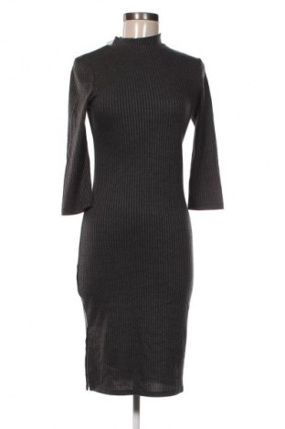Kleid Vero Moda, Größe XS, Farbe Grau, Preis 10,99 €