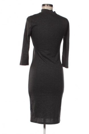 Kleid Vero Moda, Größe XS, Farbe Grau, Preis 10,99 €