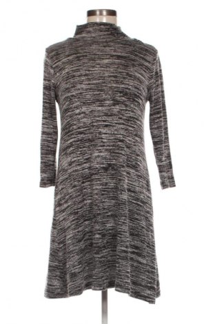 Φόρεμα Yfl Reserved, Μέγεθος M, Χρώμα Πολύχρωμο, Τιμή 20,00 €