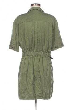 Kleid Zara, Größe M, Farbe Grün, Preis 13,79 €
