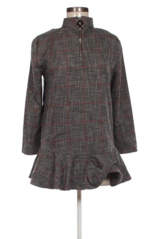 Kleid Zara, Größe M, Farbe Mehrfarbig, Preis 13,99 €