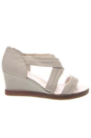Sandály Bata, Velikost 41, Barva Krémová, Cena  759,00 Kč