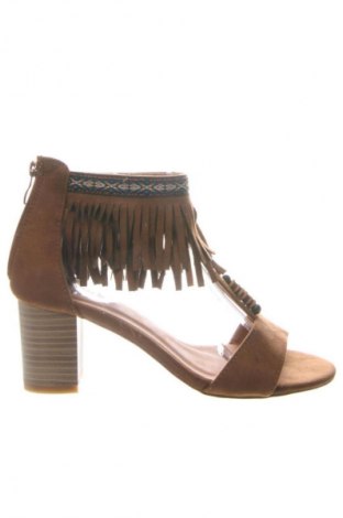 Sandály Dika, Velikost 38, Barva Hnědá, Cena  1 279,00 Kč