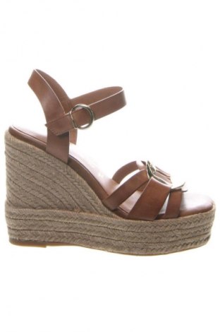 Sandály Tamaris, Velikost 36, Barva Hnědá, Cena  699,00 Kč