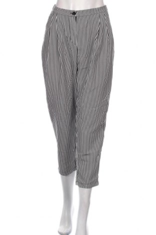 Дамски панталон Monki, Размер S, Цвят Бял, Полиестер, Цена 36,75 лв.