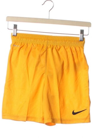 Детски къс панталон Nike, Размер 9-10y/ 140-146 см, Цвят Жълт, 100% полиестер, Цена 24,50 лв.