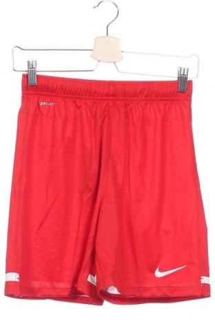 Dětské krátké kalhoty  Nike, Velikost 11-12y/ 152-158 cm, Barva Červená, Polyester, Cena  447,00 Kč