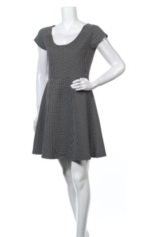 Φόρεμα Tally Weijl, Μέγεθος XL, Χρώμα Μαύρο, 95% πολυεστέρας, 5% ελαστάνη, Τιμή 7,27 €