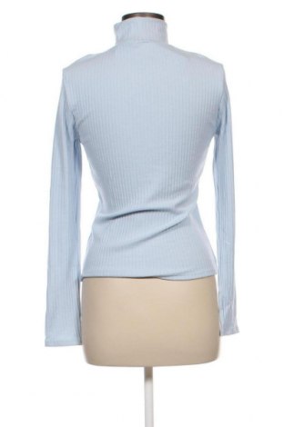 Дамска блуза Gina Tricot, Размер L, Цвят Син, 79% полиестер, 19% вискоза, 2% еластан, Цена 38,40 лв.