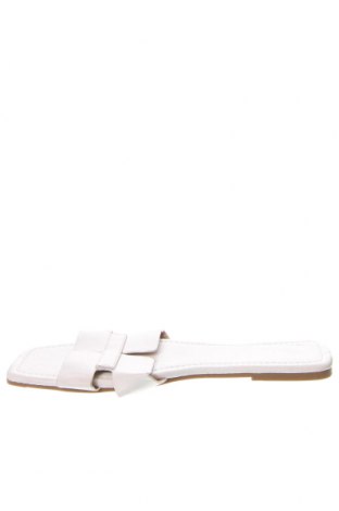 Γυναικείες παντόφλες Truffle, Μέγεθος 40, Χρώμα Λευκό, Τιμή 8,57 €