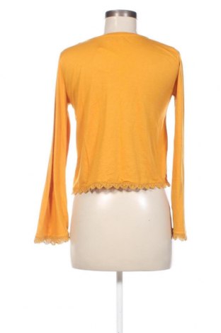 Damen Shirt Bershka, Größe M, Farbe Gelb, Preis 2,78 €