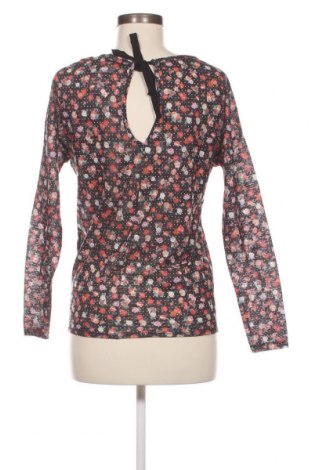 Damen Shirt Bershka, Größe M, Farbe Mehrfarbig, Preis 2,78 €