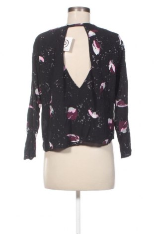 Γυναικεία μπλούζα Just, Μέγεθος XS, Χρώμα Πολύχρωμο, Τιμή 2,38 €
