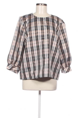 Дамска блуза Numph, Размер L, Цвят Многоцветен, Цена 19,91 лв.