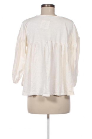 Дамска блуза Pull&Bear, Размер M, Цвят Бял, Цена 31,00 лв.