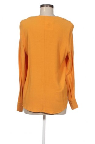Damen Shirt Soft Grey, Größe M, Farbe Gelb, Preis 3,37 €