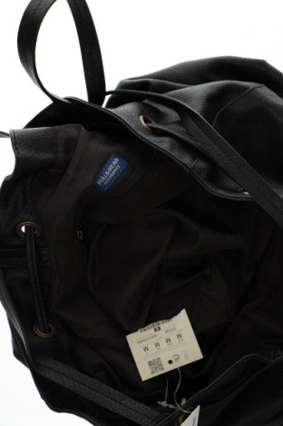 Дамска чанта Pull&Bear, Цвят Черен, Цена 31,00 лв.