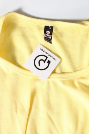 Γυναικείο t-shirt Trigema, Μέγεθος S, Χρώμα Κίτρινο, Τιμή 8,66 €