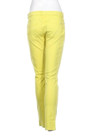 Γυναικείο Τζίν More & More, Μέγεθος M, Χρώμα Κίτρινο, Τιμή 4,68 €