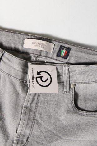 Damen Jeans Riccovero, Größe M, Farbe Grau, Preis € 3,03