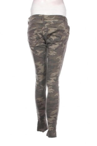 Damen Jeans Terranova, Größe M, Farbe Mehrfarbig, Preis 14,83 €