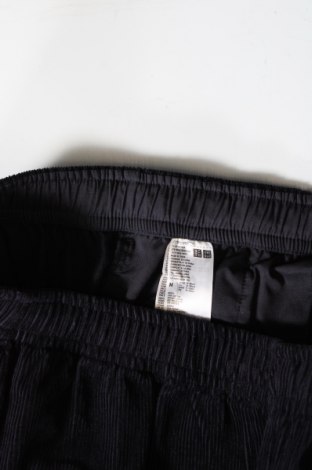 Дамски джинси Uniqlo, Размер M, Цвят Син, Цена 29,00 лв.